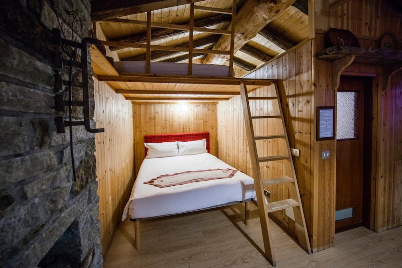 Rifugio Baita Belvedere シャンポルク エクステリア 写真