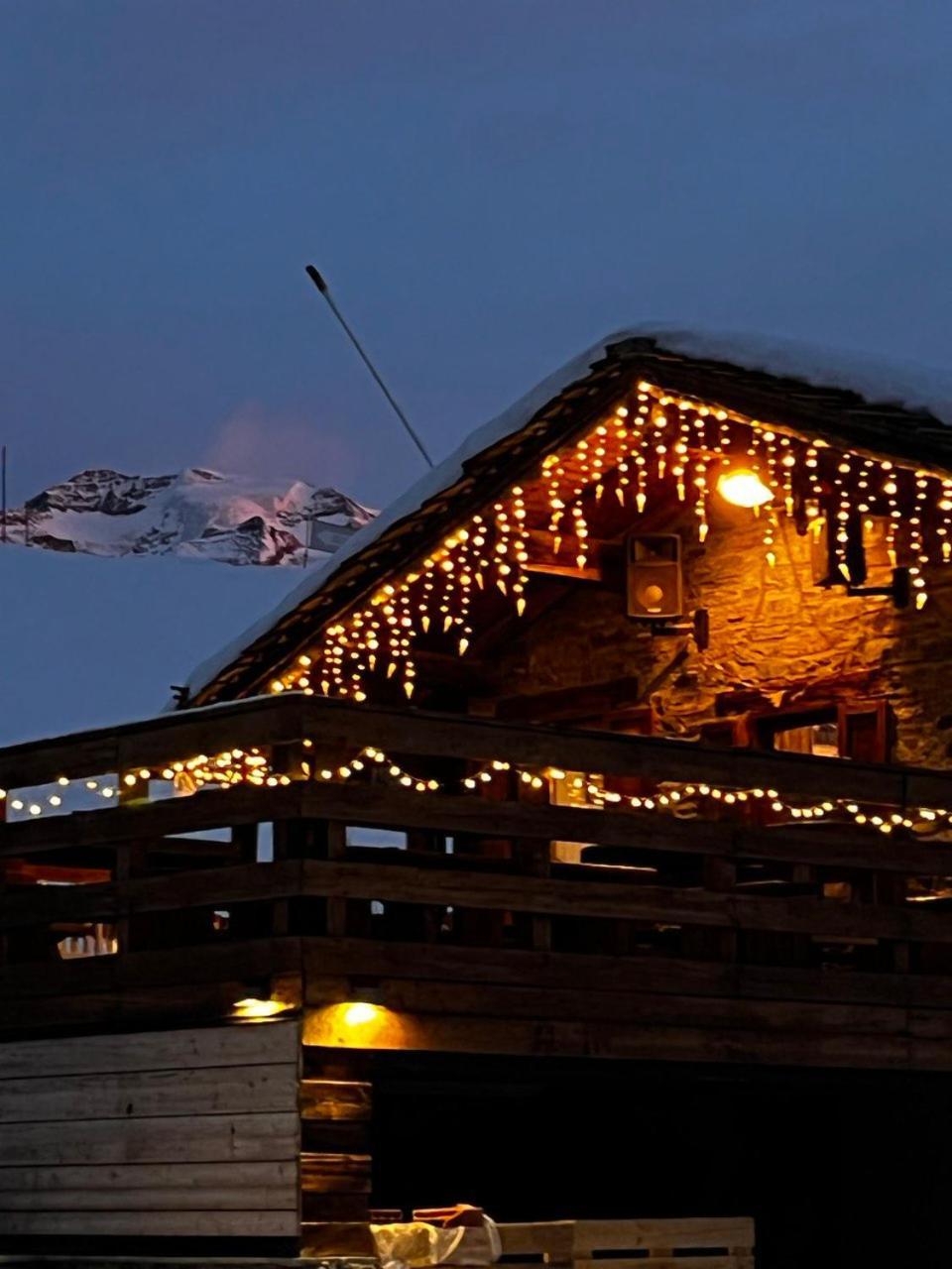 Rifugio Baita Belvedere シャンポルク エクステリア 写真