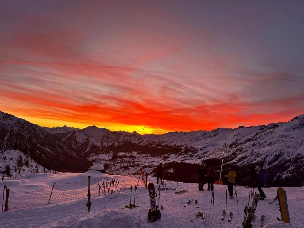 Rifugio Baita Belvedere シャンポルク エクステリア 写真